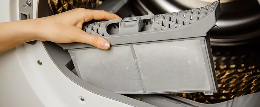 Signs Of A Clogged Dryer Lint Trap in Elizabet, New Jersey